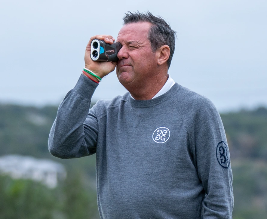 Rich Beem using the PRO ZR rangefinder